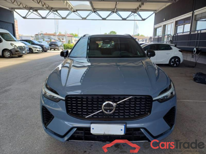 VOLVO XC60 / 2021 / 5P / SUV B4 D AWD AUTOMATICO ULTIMATE DARK #6