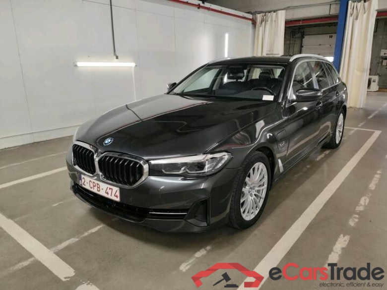 BMW 5 Reeks Touring 5 Reeks Touring 530e Auto (PHEV) 215kW/292pk  5D/P Auto-8 #1