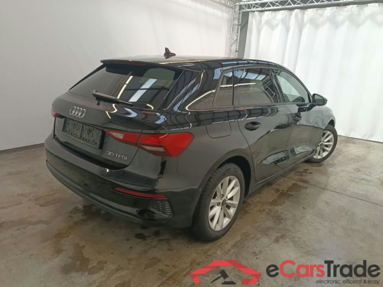 Audi A3 Sportback 1.0 30 TFSi 81kW S tronic Business Edit. 5d #2