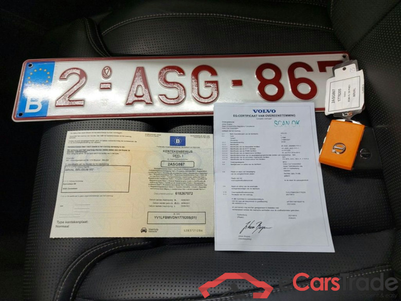 Volvo XC90 2.0 T8 4WD Geartronic Inscription 7PL. 5d #4