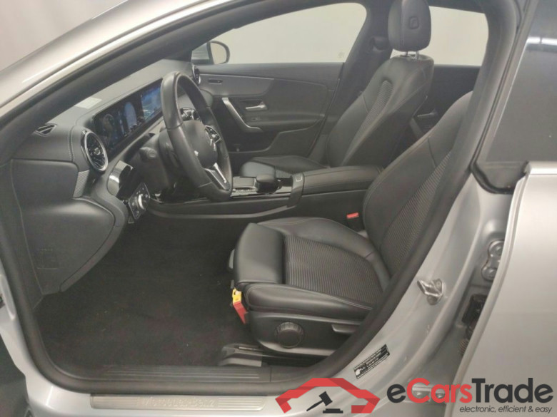 Mercedes-Benz CLA Shooting Brake CLA 180 d Business Solution Aut. 5d #3
