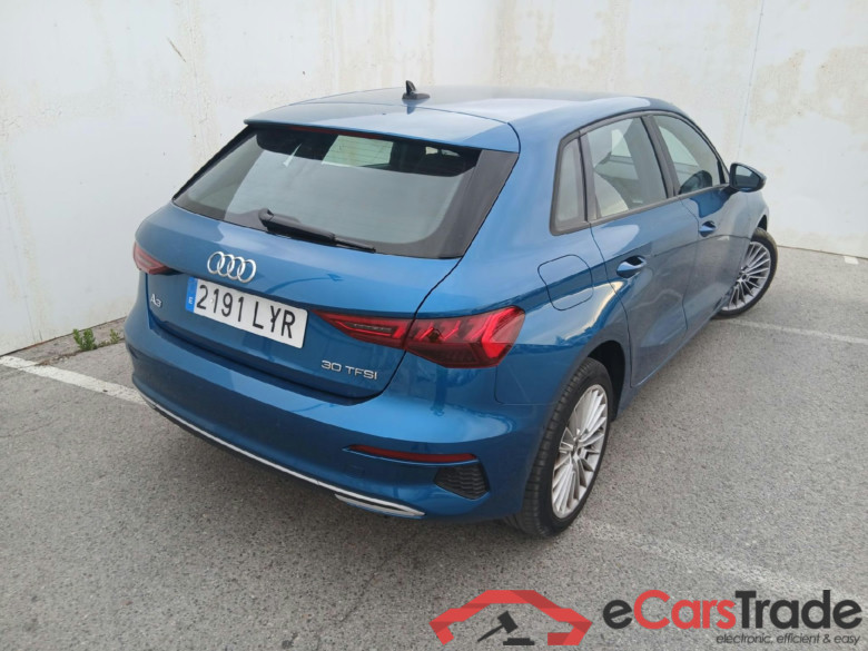 AUDI A3 / 2020 / 5P / berlina con portón Sportback Advanced 30 TFSI 81kW S tronic #2