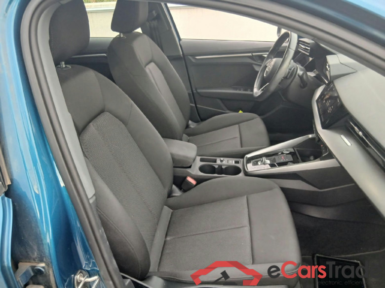 AUDI A3 / 2020 / 5P / berlina con portón Sportback Advanced 30 TFSI 81kW S tronic #6