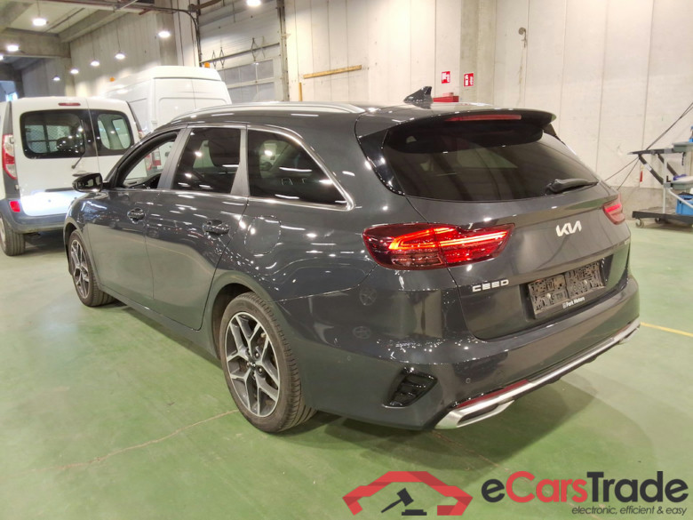 KIA CEE'D SPORTSWAGON 1.6 GDI PHEV BUSINESS LINE DCT #2