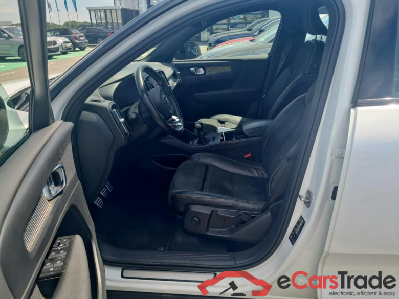 VOLVO XC40 1.5 T2 R-DESIGN #5