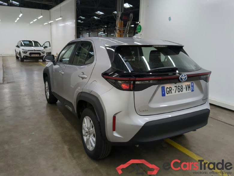 TOYOTA Yaris Cross Hybride / 2021 / 5P / SUV 1.5 HYBRID 116H DYNAMIC BUSINESS BEY AWD #4