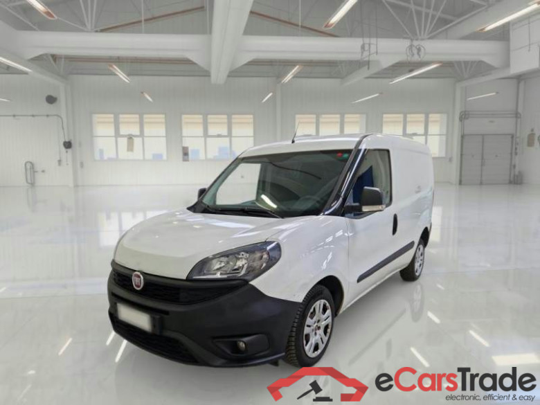FIAT DOBLÒ CARGO / 2014 / 4P / VETT. FURGONATA CH1 LOUNGE 1.6 MJET 105CV E6D-F SeS