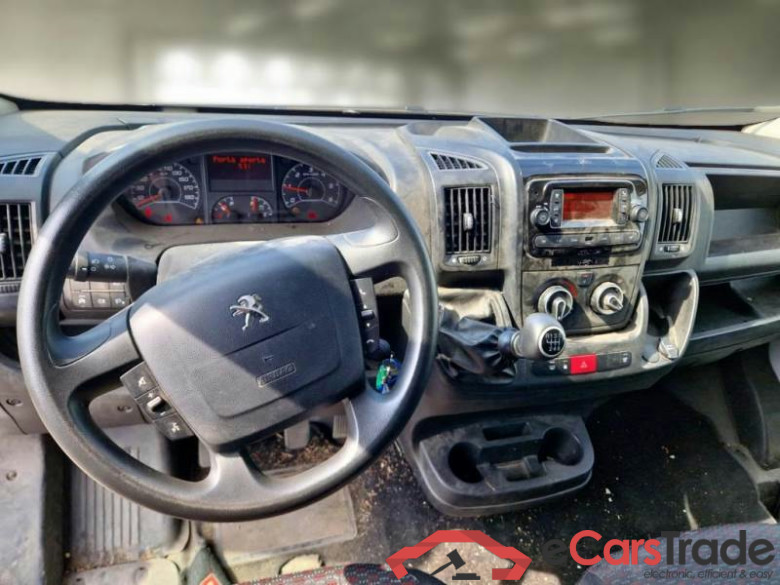 PEUGEOT BOXER / 2014 / 4P / FURGONE 333 L2H2 2.2 BLUEHDI 140CV SeS #3