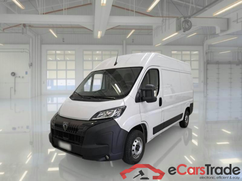 PEUGEOT BOXER / 2023 / 4P / FURGONE 2.2 BLUEHDI 120 SeS 330 L2H2 #1