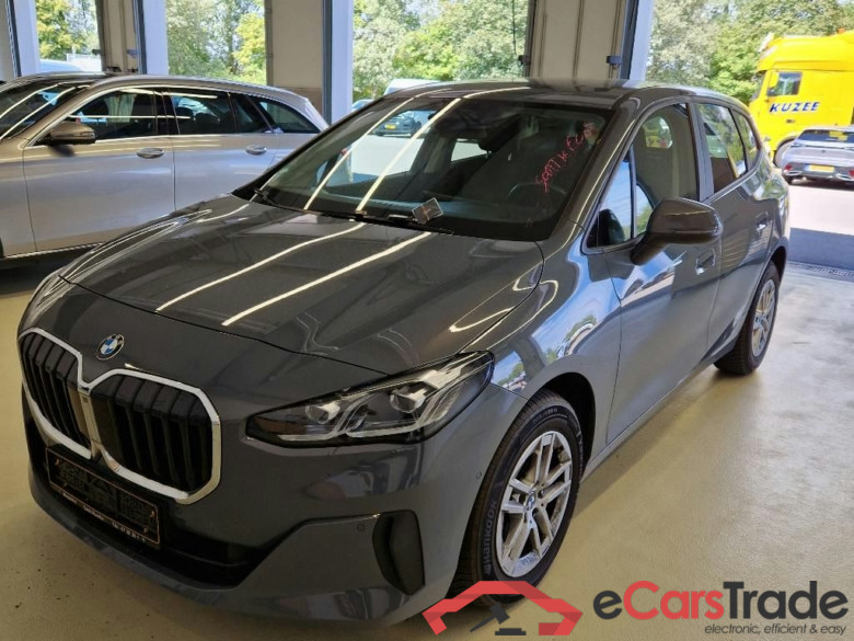BMW 218d Active Tourer Aut. LED LC-Pro Navi-Pro KeylessGo Camera Klima PDC ... #1