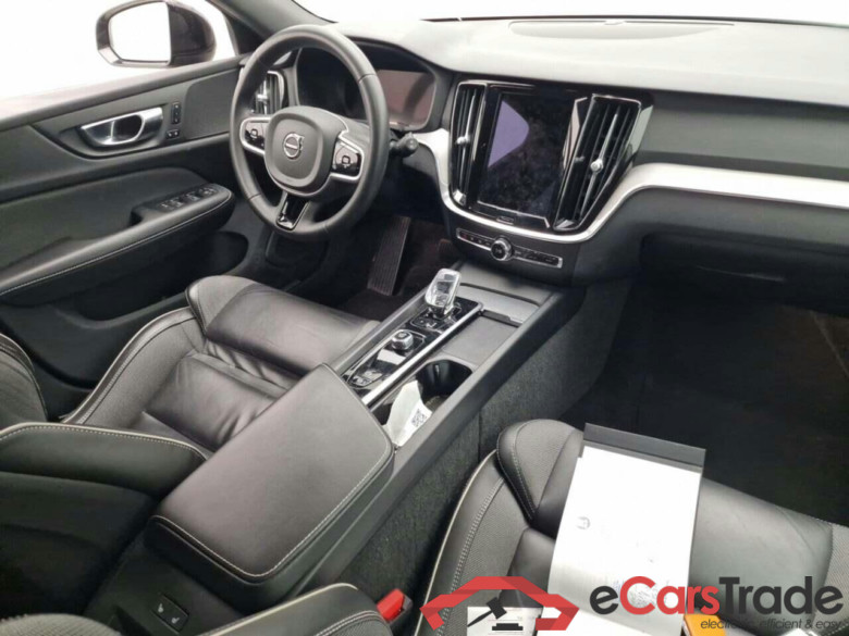 VOLVO V60 B3 Plus Dark #3