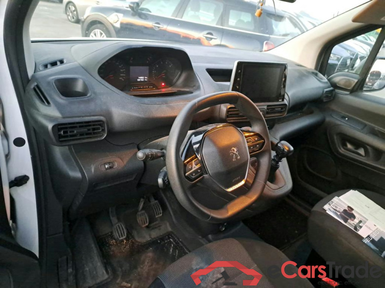 PEUGEOT Partner / 2018 / 4P / furgón derivado de turismo Premium Standard 600kg BlueHDi 73kW (AC) #3