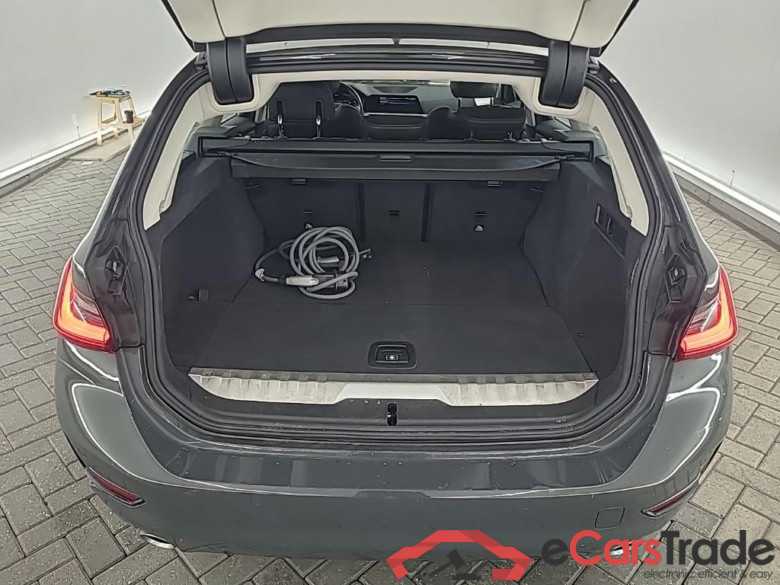BMW 3-serie Touring 320e Business Edition Plus 5D 150kW #5