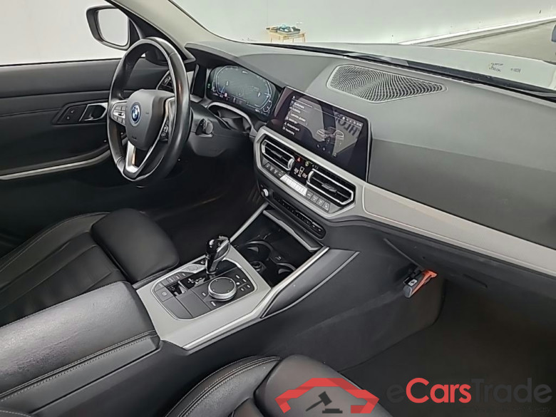 BMW 3-serie Touring 320e Business Edition Plus 5D 150kW #6