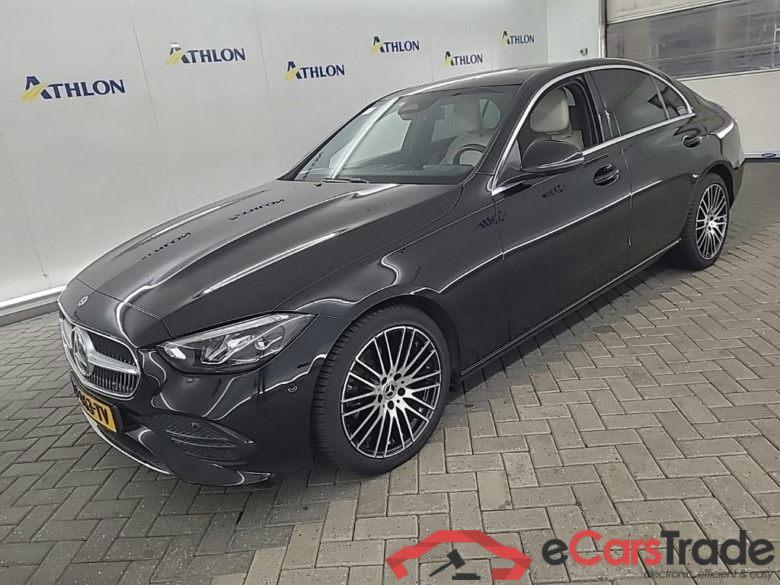 MERCEDES-BENZ C-Klasse Limousine C 180 Luxury Line 4D 125kW