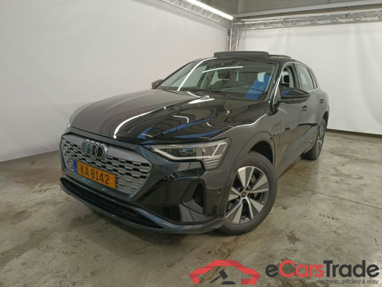 Audi Q8 E-Tron 55 Quattro Advanced 5d #3