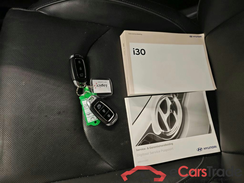 Hyundai i30 Wagon 1.5 T-GDI MHEV Premium 5d #4