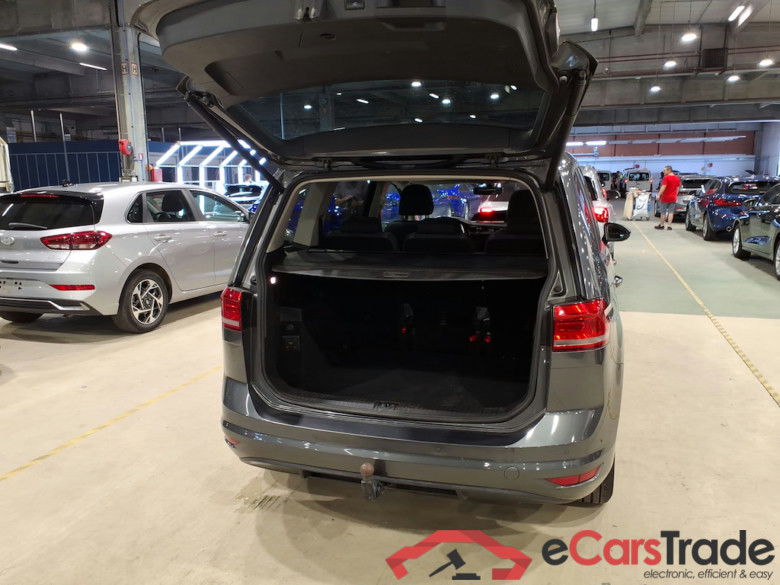 VOLKSWAGEN TOURAN DIESEL - 2015 1.6 TDi SCR Trendline DSG (EU6.2) STOCK #3