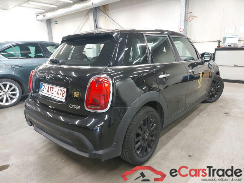 MINI - MIN Cooper 1.5i 136PK Business Edition With Carbon Black Leatherette & Visibility Pack & PDC Front & Rear * PETROL * #2