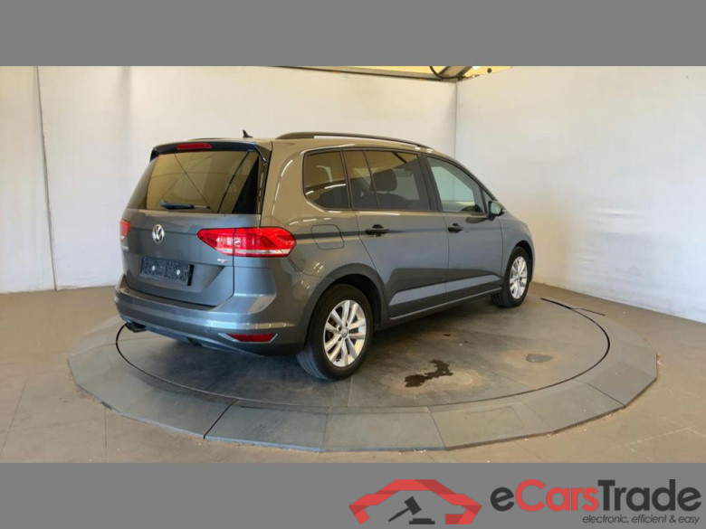 VOLKSWAGEN Touran 1.4 TSI Trendline DSG #4