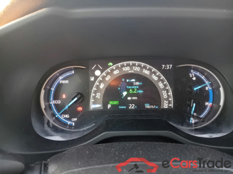 TOYOTA Rav4 / 2018 / 5P / todoterreno 2.5l 220H Business #4