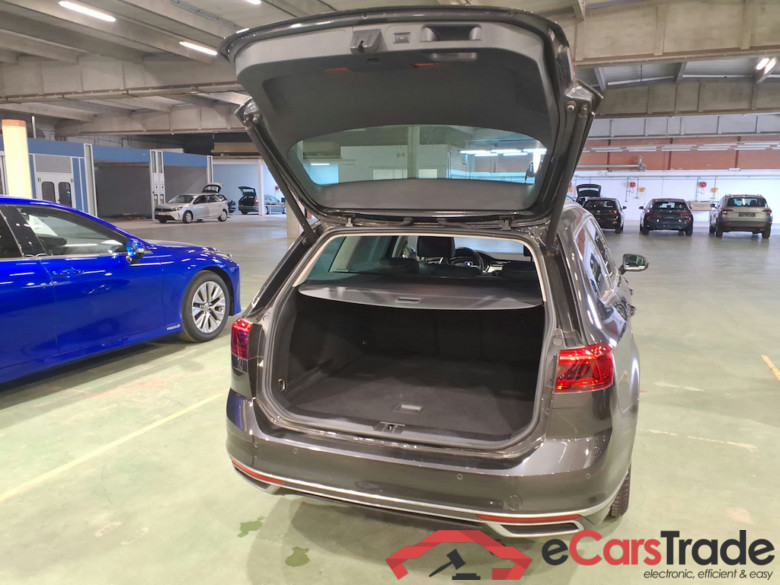 VOLKSWAGEN PASSAT VARIANT - 2019 1.5 TSI Elegance Business OPF DSG #3
