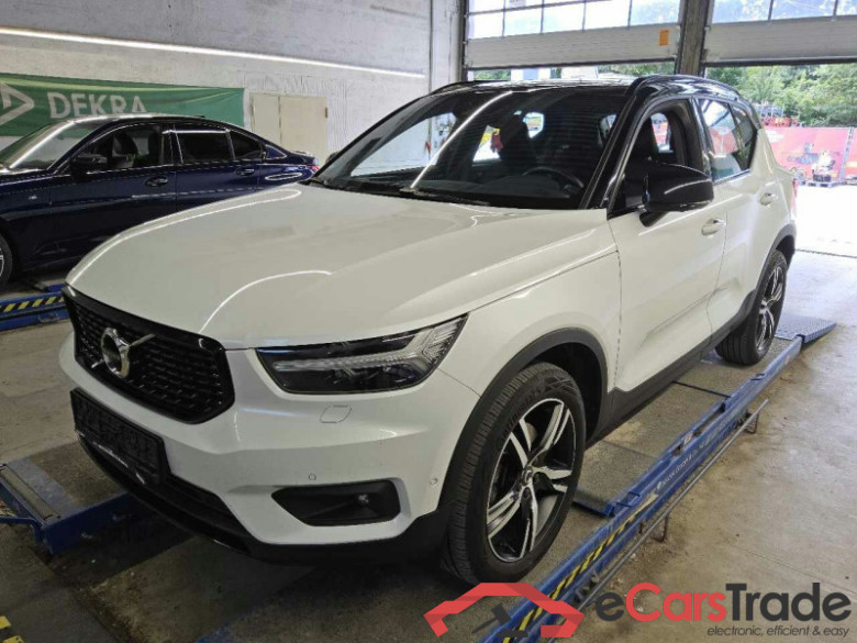 Volvo XC40 (2017->) DE - SUV5 B4 2WD EU6d, R-Design, 2020 - 2022