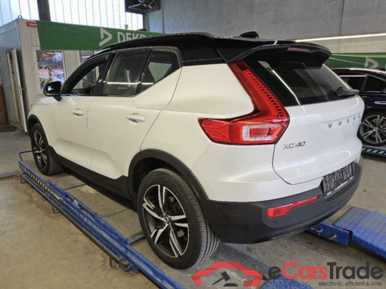 Volvo XC40 (2017->) DE - SUV5 B4 2WD EU6d, R-Design, 2020 - 2022 #4
