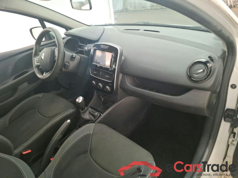 Clio IV Air MediaNav 1.5 dCi 75CV BVM5 E6 #5