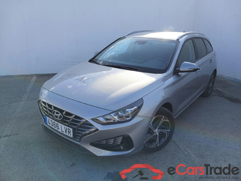 HYUNDAI i30 / 2020 / 5P / familiar 1.6 CRDI 85kW (116CV) Klass LRR