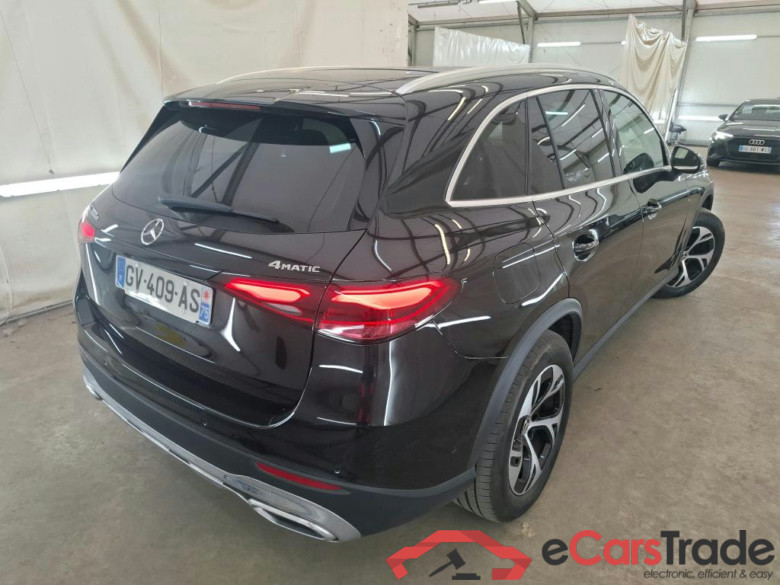MERCEDES-BENZ GLC / 2022 / 5P / SUV GLC 300 e Avantgarde Line 4MATIC #4