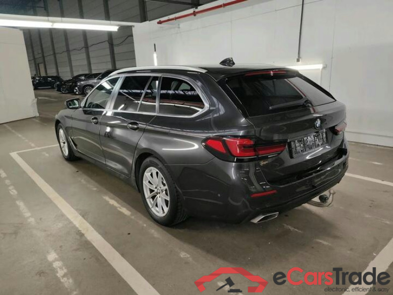 BMW 518d Touring Aut. LED LC-Pro Navi-Pro Ambient Leather KeylessGo Camera Klima PDC ... #4