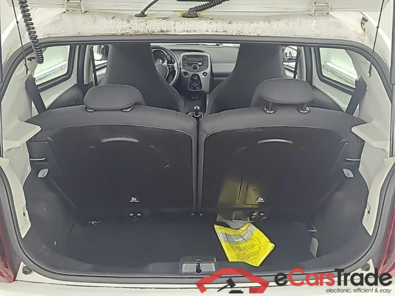 PEUGEOT 108 Active 1.0 e-VTi 72pk 5D #5