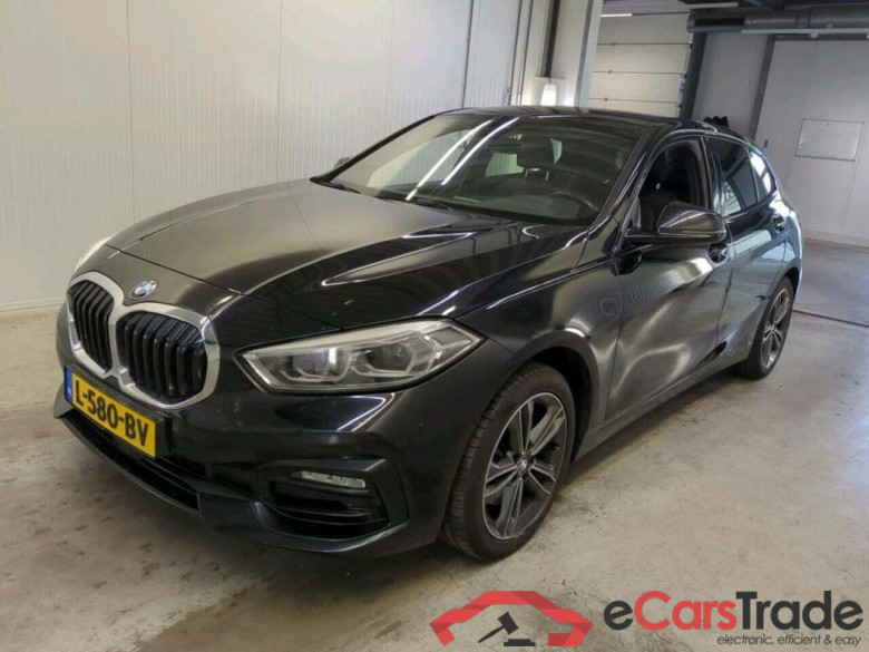BMW 1-serie 118i High Exec #1