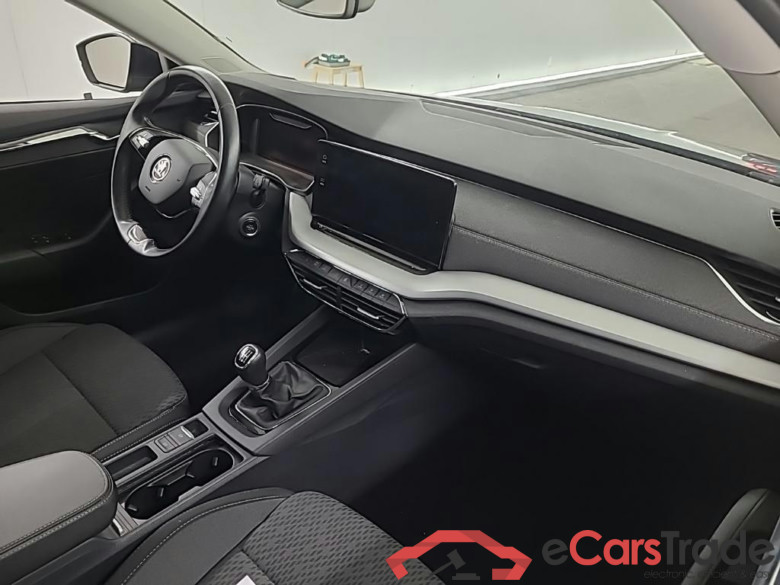 SKODA Octavia Combi 1.5 TSI First Edit. #6