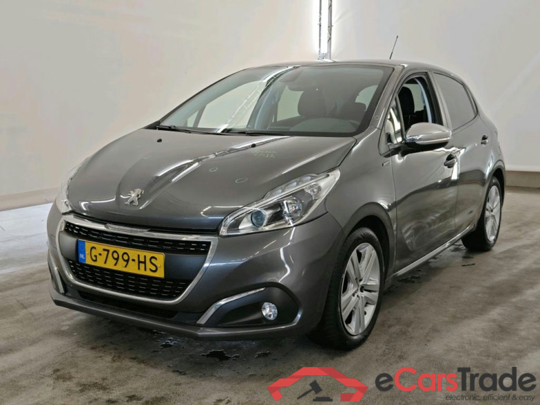 Peugeot 208 Signature 1.2 PureTech 82 5d