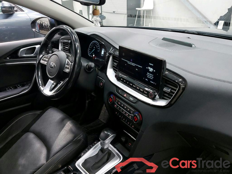 KIA - KIA CEED SPORTSWAGON 1.6 GDi ISG PHEV 141PK DCT Sense With Leather Pack & ADAS & Navigation & Pano Roof & Foldable Trailer Hook  * HYBRID * #3