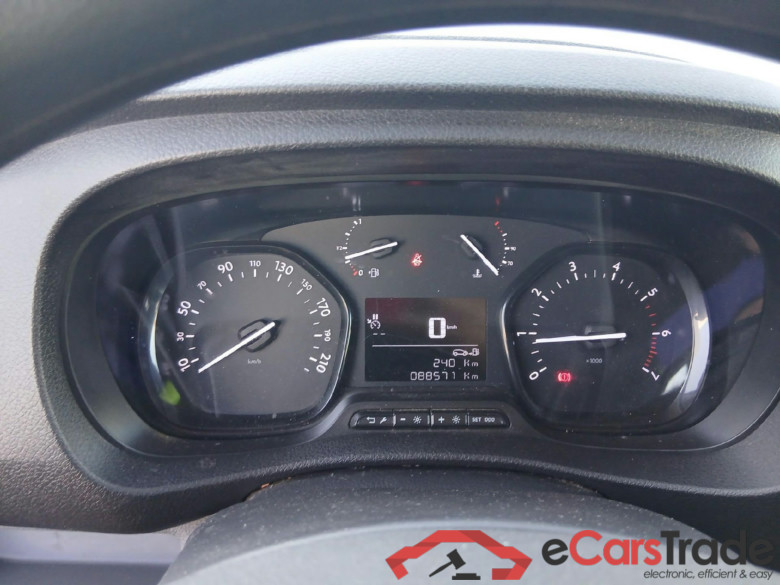 OPEL Vivaro / 2019 / 4P / combi 1.5 Diésel 88kW (120CV) M Std Express #4