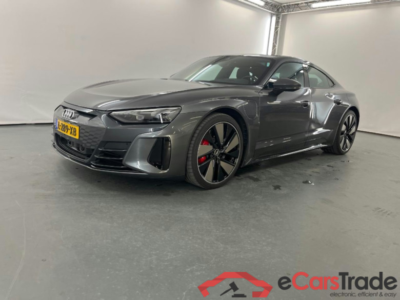 AUDI e-tron GT GT 93 kWh
