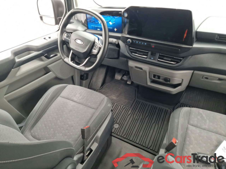 FORD TRANSIT CUSTOM 2.0 320 LIMITED #3