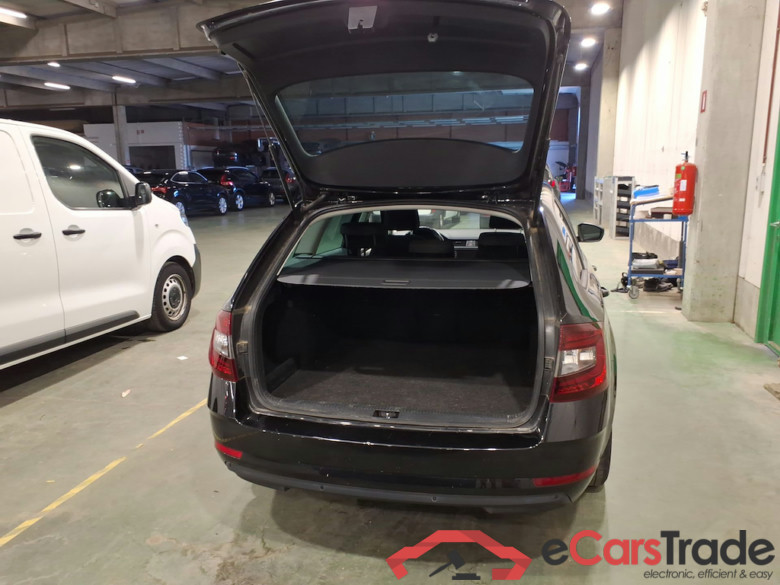SKODA OCTAVIA COMBI - 2017 1.5 TGI G-TEC Ambition DSG CNG #2