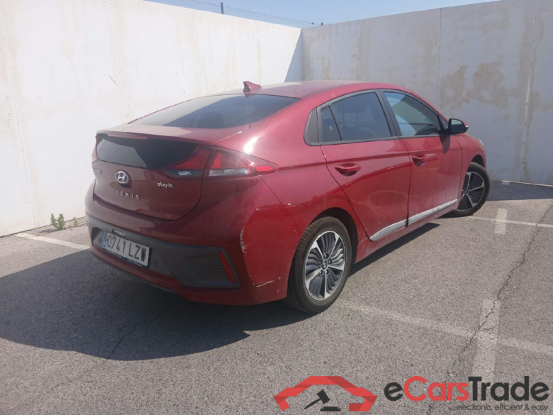 HYUNDAI IONIQ / 2019 / 5P / berlina con portón 1.6 GDI PHEV Klass DCT #2