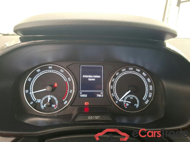 Fabia Ambition 1.0 MPI 80CV BVM5 E6d #6