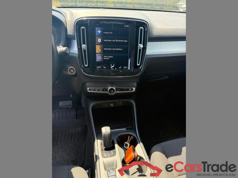 VOLVO XC40 1.5 T3 Momentum Pro Geartronic #5
