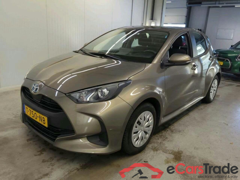 TOYOTA Yaris 1.5 Hyb. Active #1