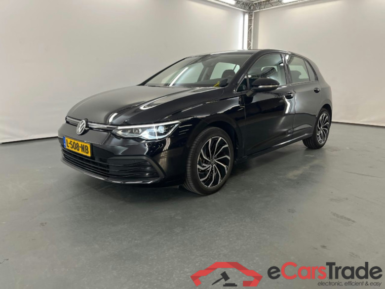 VOLKSWAGEN GOLF 1.5 eTSI Life Business #1
