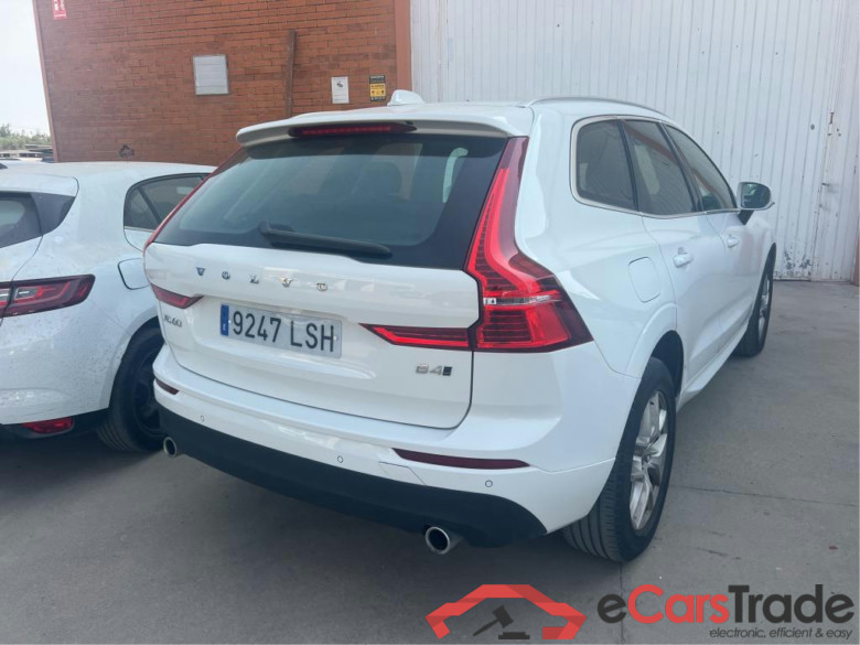 VOLVO XC60 / 2017 / 5P / todoterreno 2.0 B4 D AWD Momentum Pro Auto #2