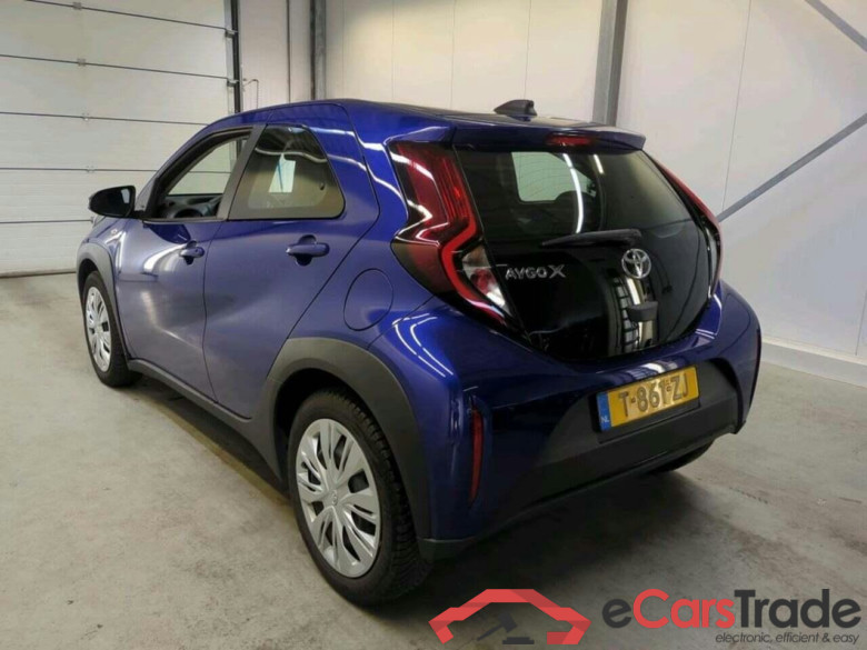 TOYOTA Aygo X 1.0 VVT-i MT Play #6