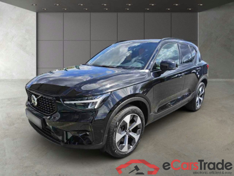 Volvo XC40 (2017->) DE - SUV5 B4 AWD EU6d, Ultimate Dark, (Facelift) 2022 - 2022 #1