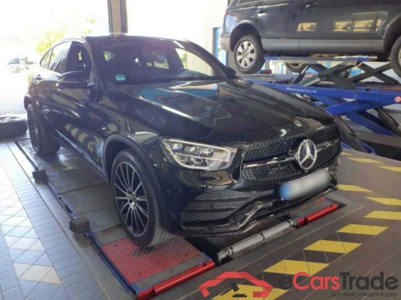 Mercedes-Benz GLC Coupe (BM 253)(11.2016->) DE - SUC5 GLC 200 EU6d, 4Matic AMG Line, (Facelift) 2020 - 2023 #1